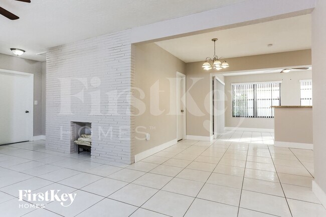 Foto del edificio - 7720 Juniper St