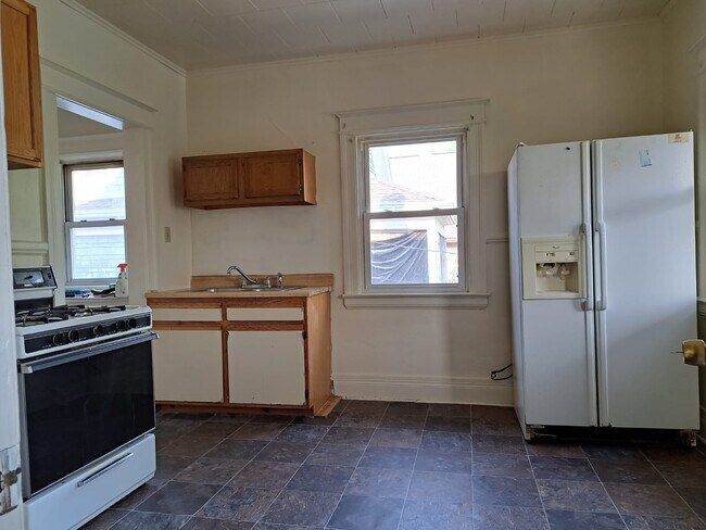 Cocina - 307 Cedarwood Ter