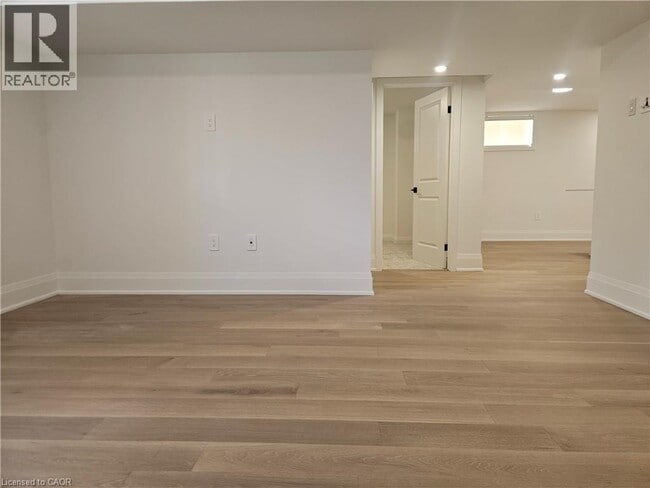 Building Photo - 115 Chesley St