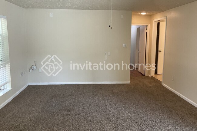 Building Photo - 2126 Briarcrest Dr