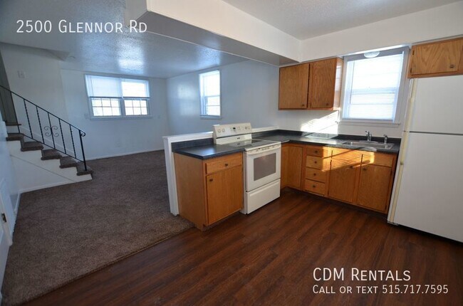 Building Photo - Nice duplex in great location!