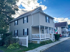 Building Photo - 36 Botsford Ave