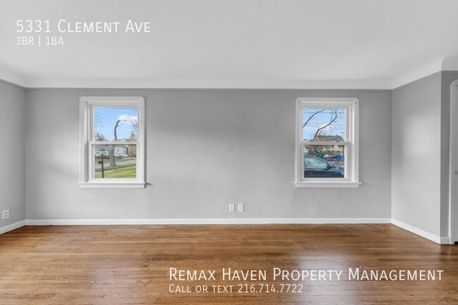 Building Photo - 5331 Clement Ave, Maple Hts - Really Lovel...