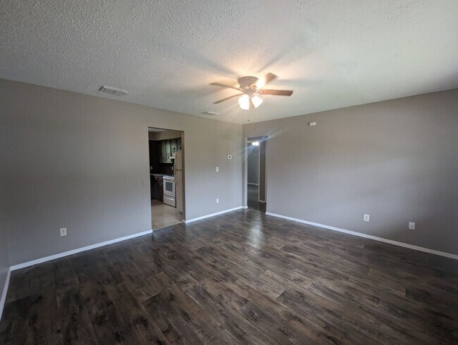 Foto del edificio - 2 Bedroom/1 Bathroom Duplex Unit in Batesville