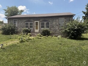 Building Photo - 1009 Nutwood St