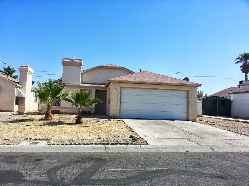 Primary Photo - 3 bedrooms and 2 bathroom home! come see t...