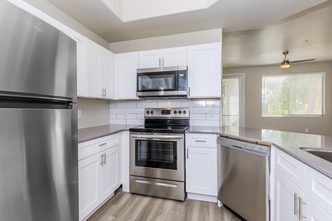 Building Photo - Residences at Palm Valley