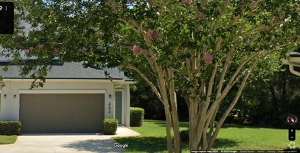 Building Photo - 222 Amistad Dr