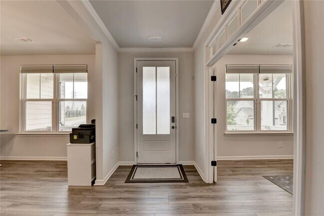 Building Photo - 4665 Shipley Ave