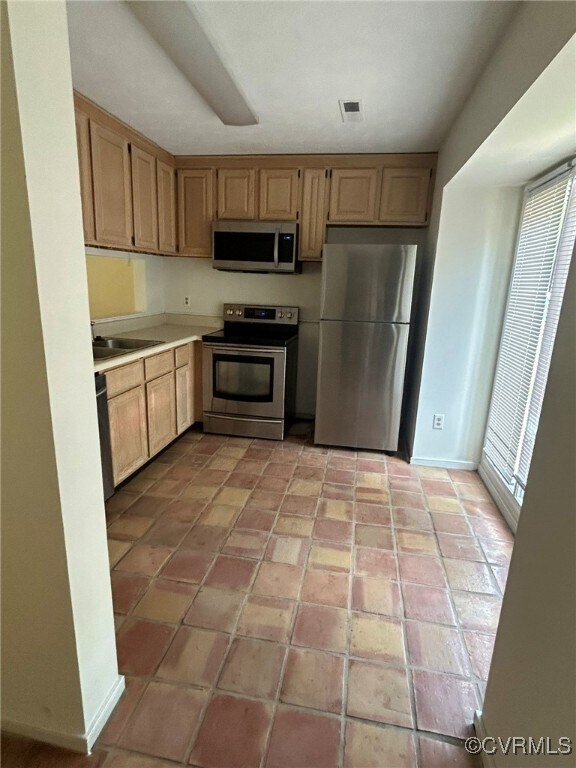 Foto del edificio - 12100 Shore View Dr