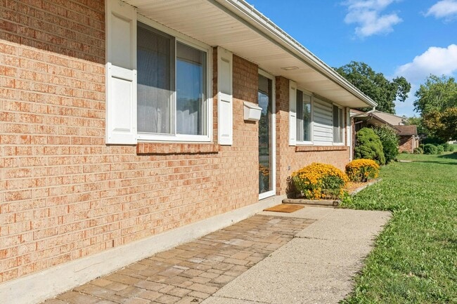 Foto del edificio - 5021 Pathview Dr