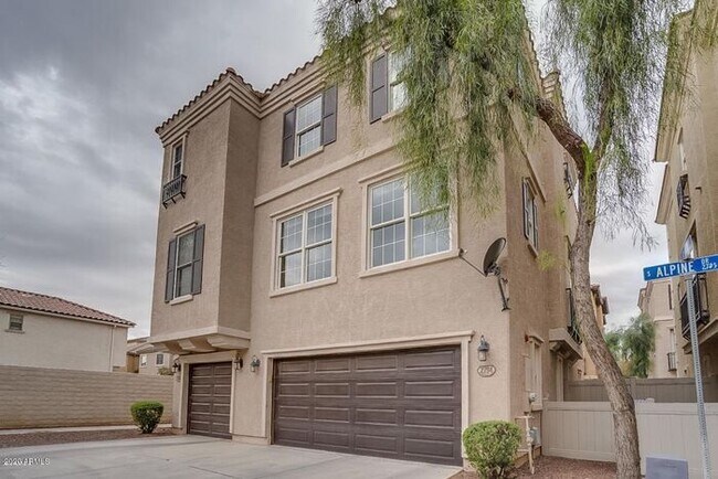 Building Photo - 2794 S ALPINE DR - 3BR 2.5BA Val Vista/Wil...