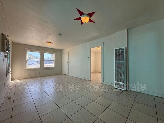 Foto del edificio - 214 Woodrow St