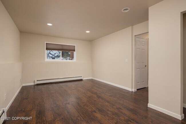 Dormitorio de la planta baja - 9100 Noble Cir