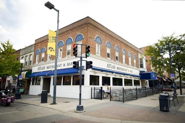 Foto del edificio - 127 Iowa Avenue