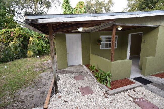 Building Photo - 2314 E Magnolia Street  2BR.1BA