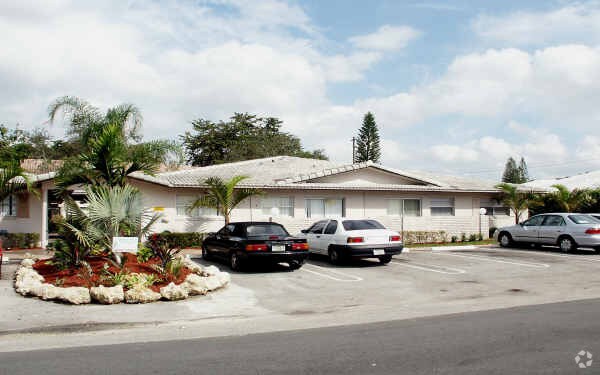 Building Photo - 8601 NW 35th St