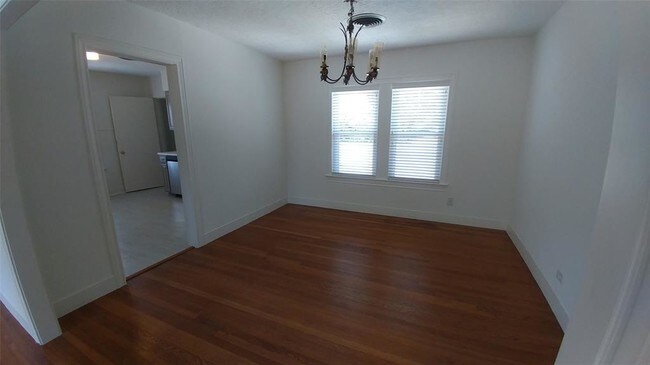 Foto del edificio - 2312 Watts St