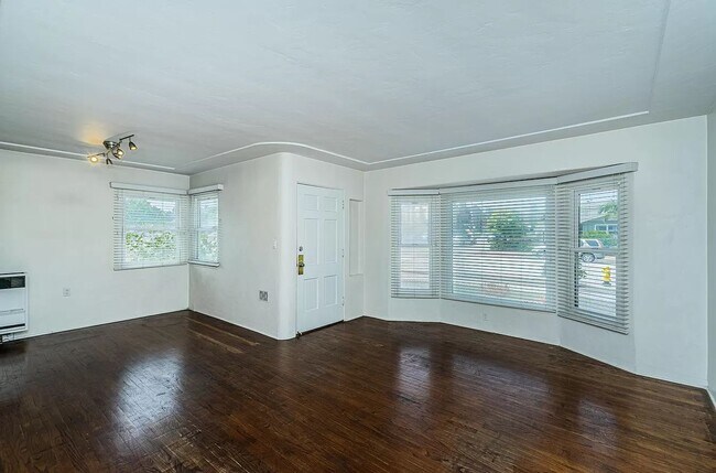 Building Photo - 1805 Reed Ave
