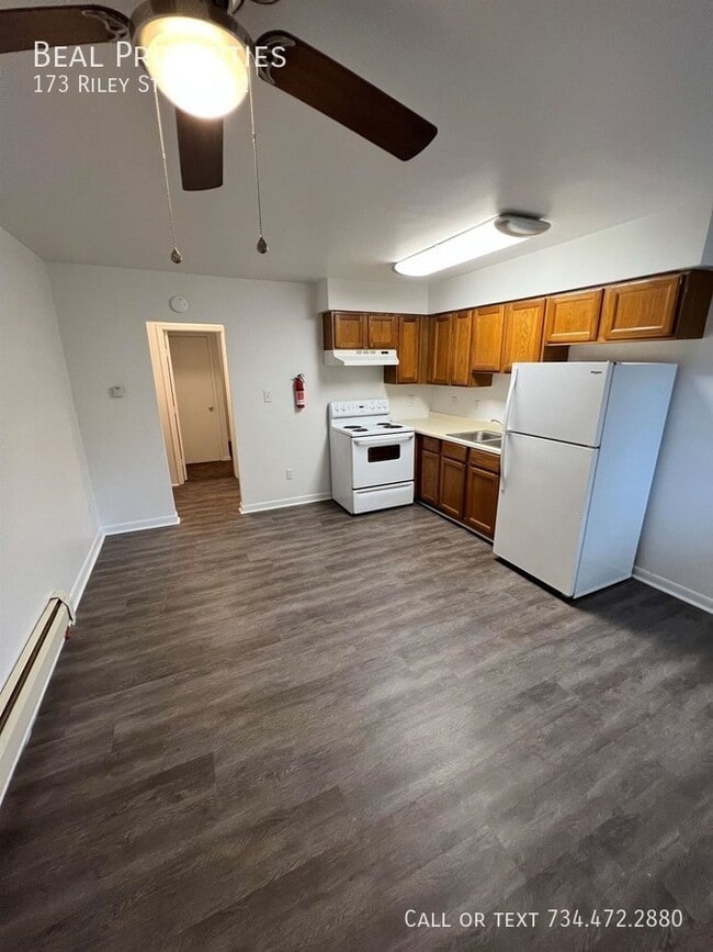 173 Riley St Unit 1, Dundee, MI 48131 Room for Rent in Dundee, MI