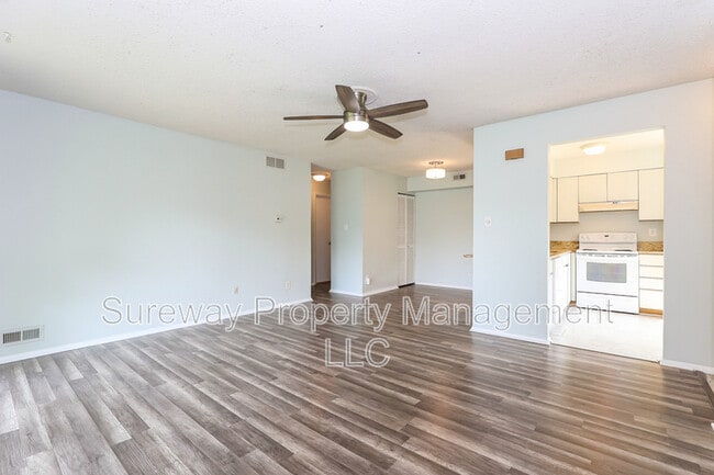 Building Photo - 330A Willow Turn