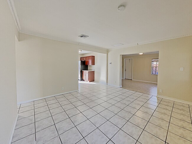Building Photo - 1363 SW 22nd Ave