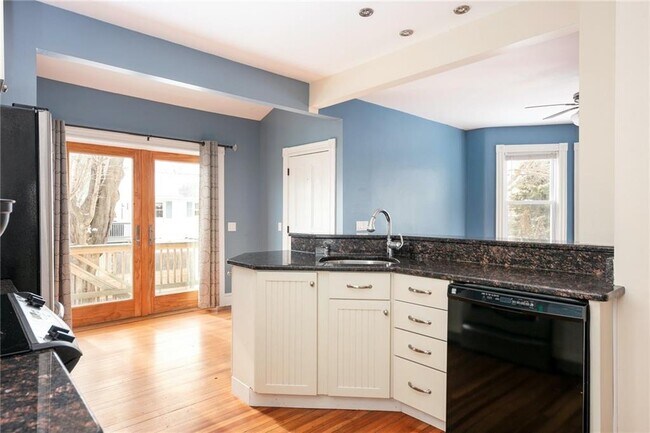 Foto del edificio - 5 Cummings Rd