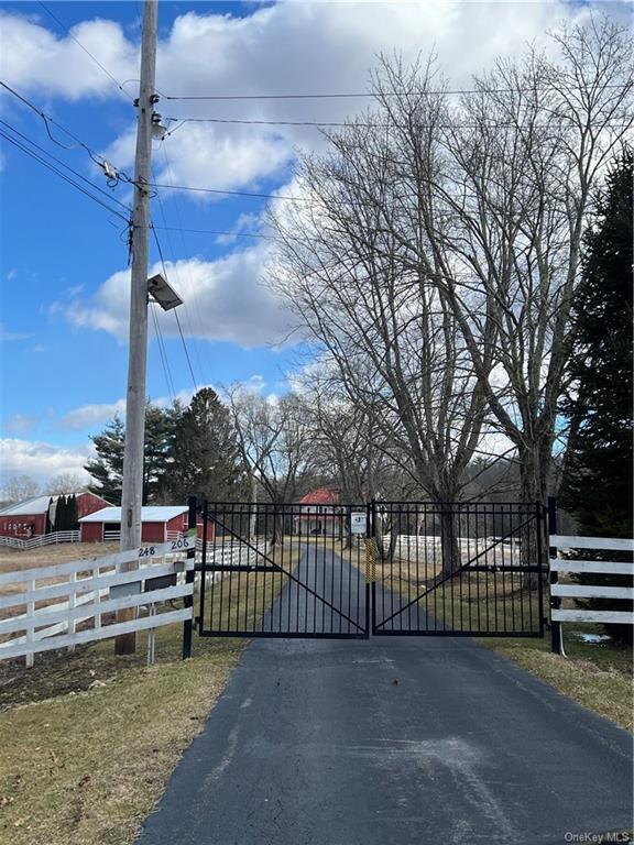 Primary Photo - 248 Brimstone Hill Rd