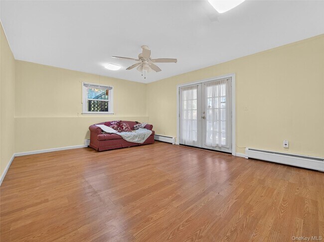 Building Photo - 37 Carnation Dr