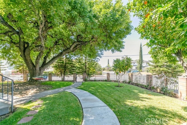 Foto del edificio - 6602 Charlesworth Ave