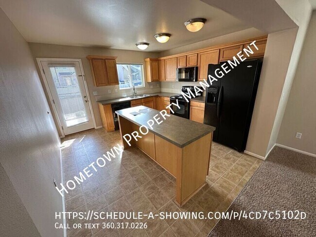 Building Photo - 2 Bedroom Townhome In Horizon Pointe! AVAI...