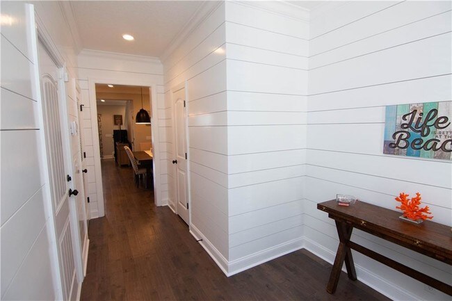 Building Photo - 509 Mariners Cir