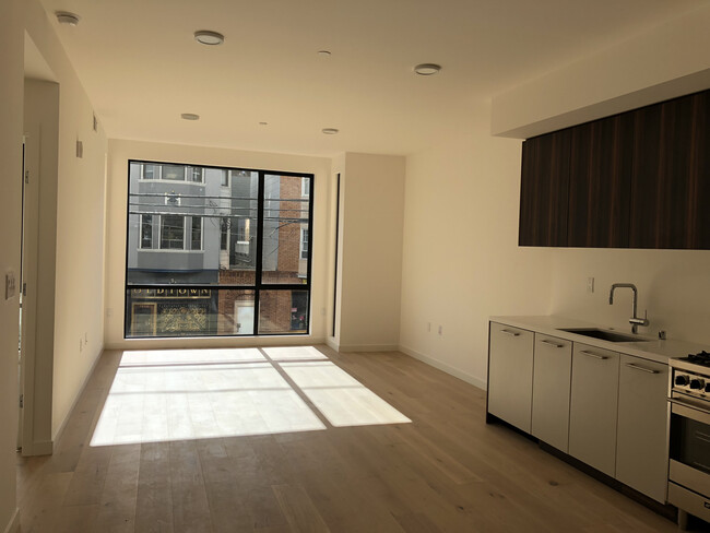 Building Photo - 1188 Valencia St