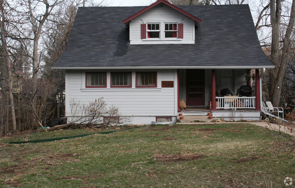 Primary Photo - 1060 Grant Pl