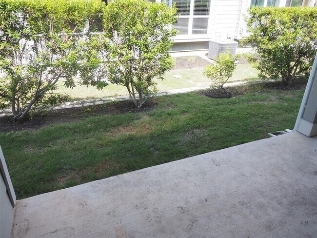 Foto del edificio - 11319 Gadsen Ln
