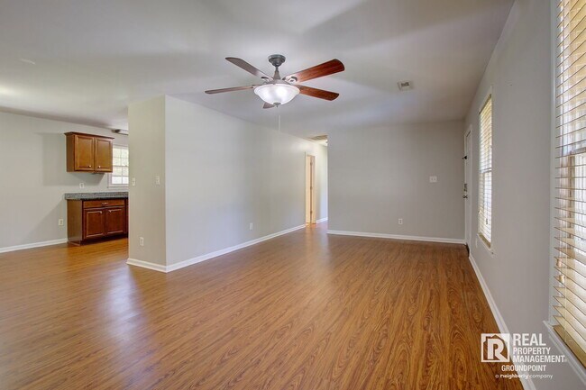 Foto del edificio - 125 Tiffany Ln