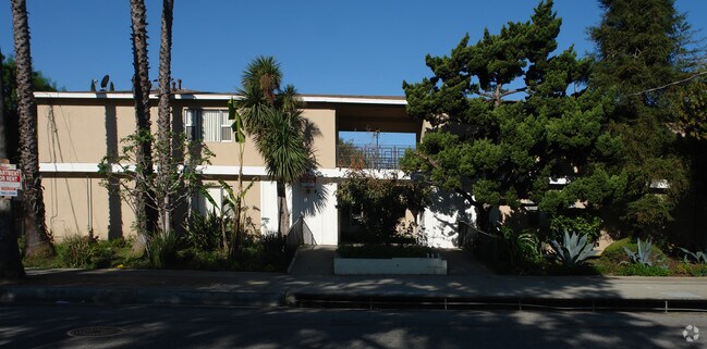 Building Photo - 415 N Holliston Ave