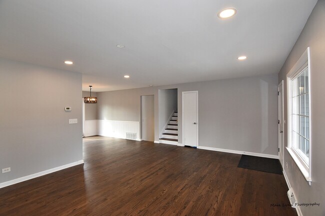 Building Photo - 603 Maple Ave