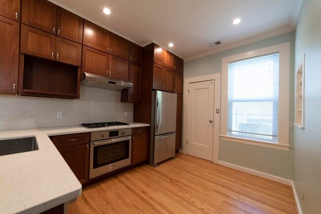 Kitchen - 435 25th Ave