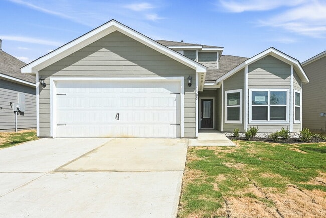 Building Photo - 1305 Tilton Dr