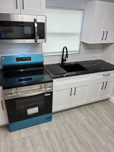 Foto del edificio - 2105 46th Ave Dr W