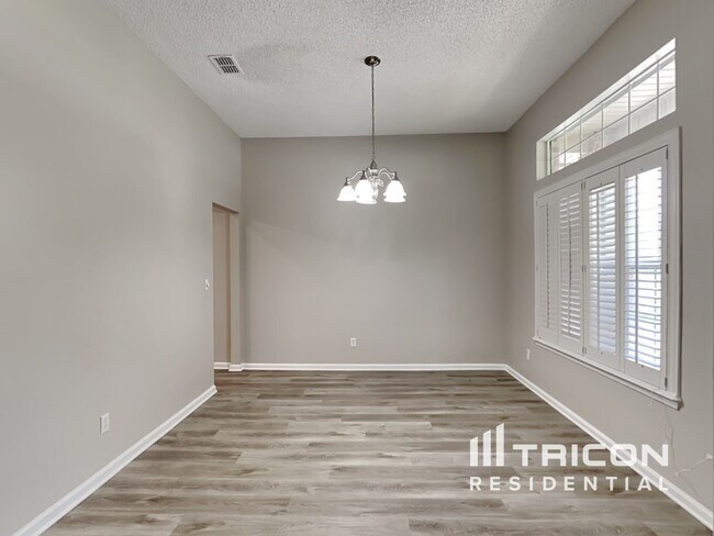 Foto del edificio - 3870 Chapelgate Rd