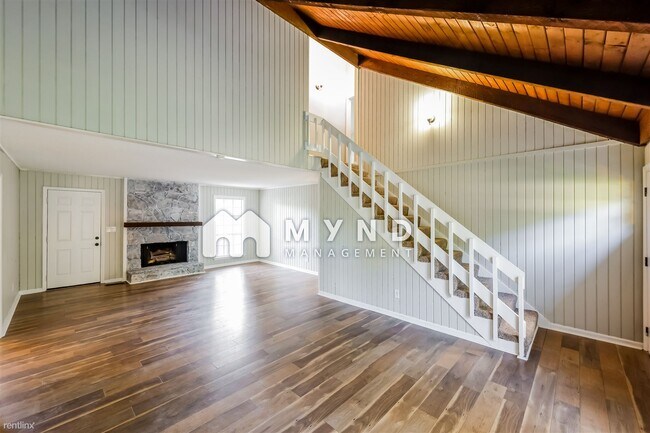 Building Photo - 4 br, 2 bath House - 3767 Chestnut Ridge Ln