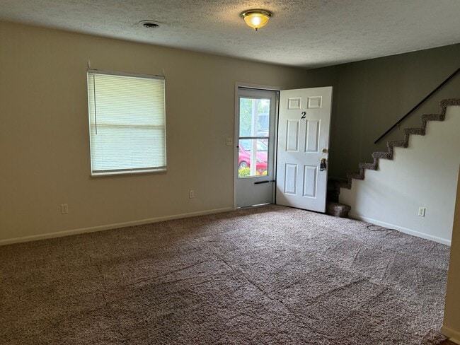 Building Photo - 110 Dove Ln