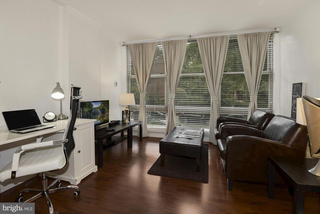 Foto principal - 1260 21st St NW