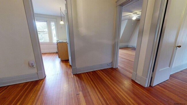 Building Photo - 100 Ryckman Ave