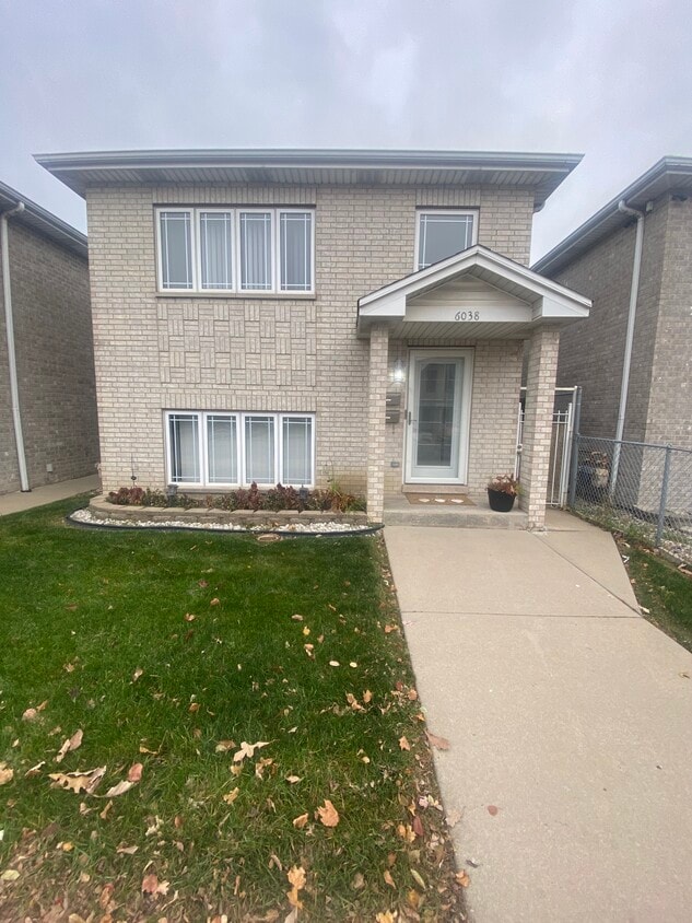 Front entrance - 6038 W 63rd St