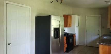 Building Photo - 4346 Dalmatian Dr