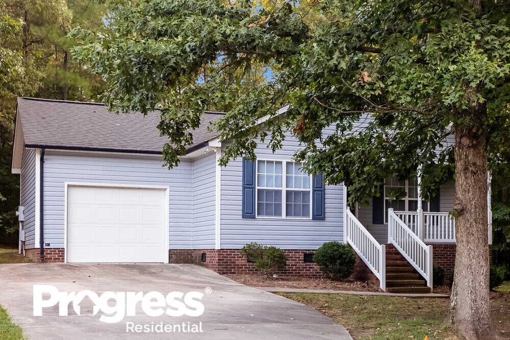 229 Candle Ct NW, Concord, NC 28027 House for Rent in Concord, NC
