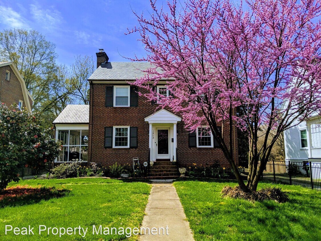 4 br, 3 bath House 1513 West Laburnum Ave. House for Rent in